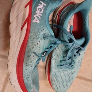 Womans hoka clifton